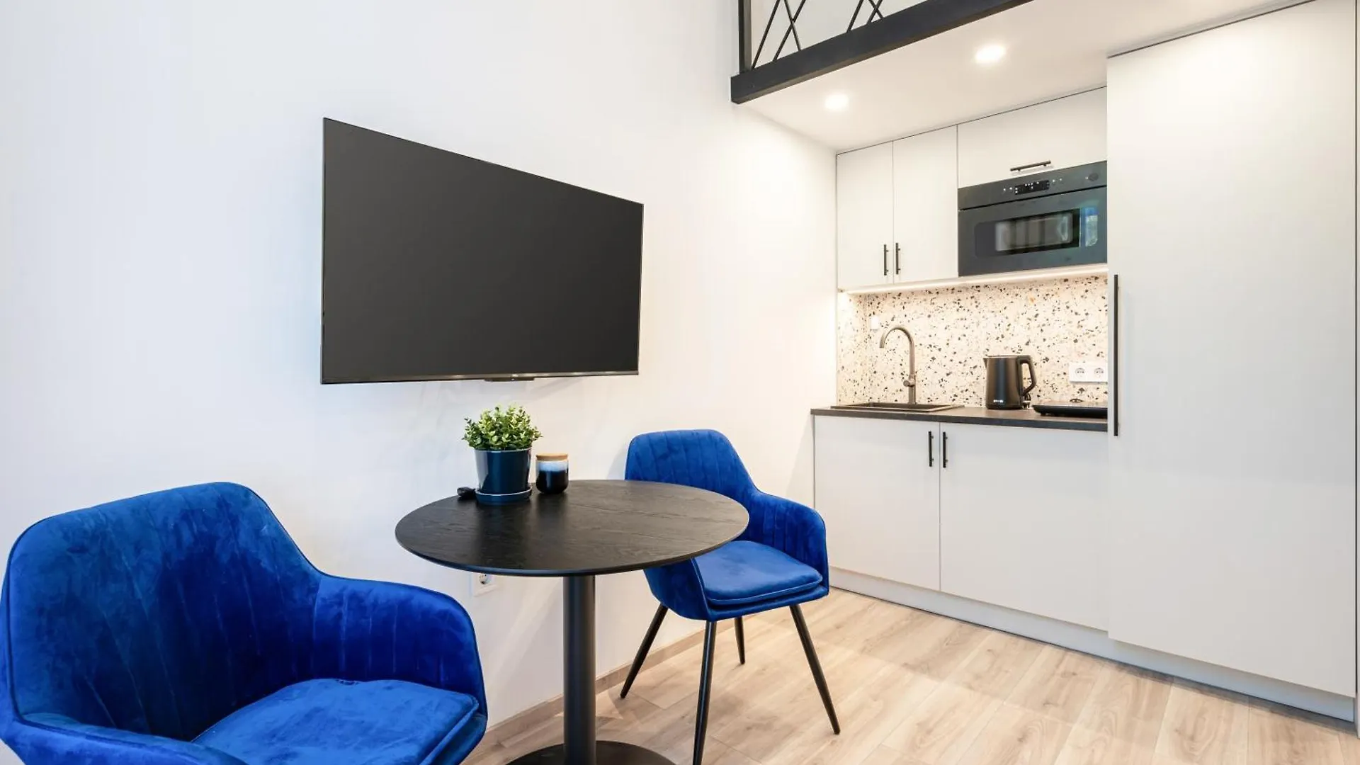 E44 - Erzsebet Boulevard Residence - Best Location By Bqa بودابست 0*,