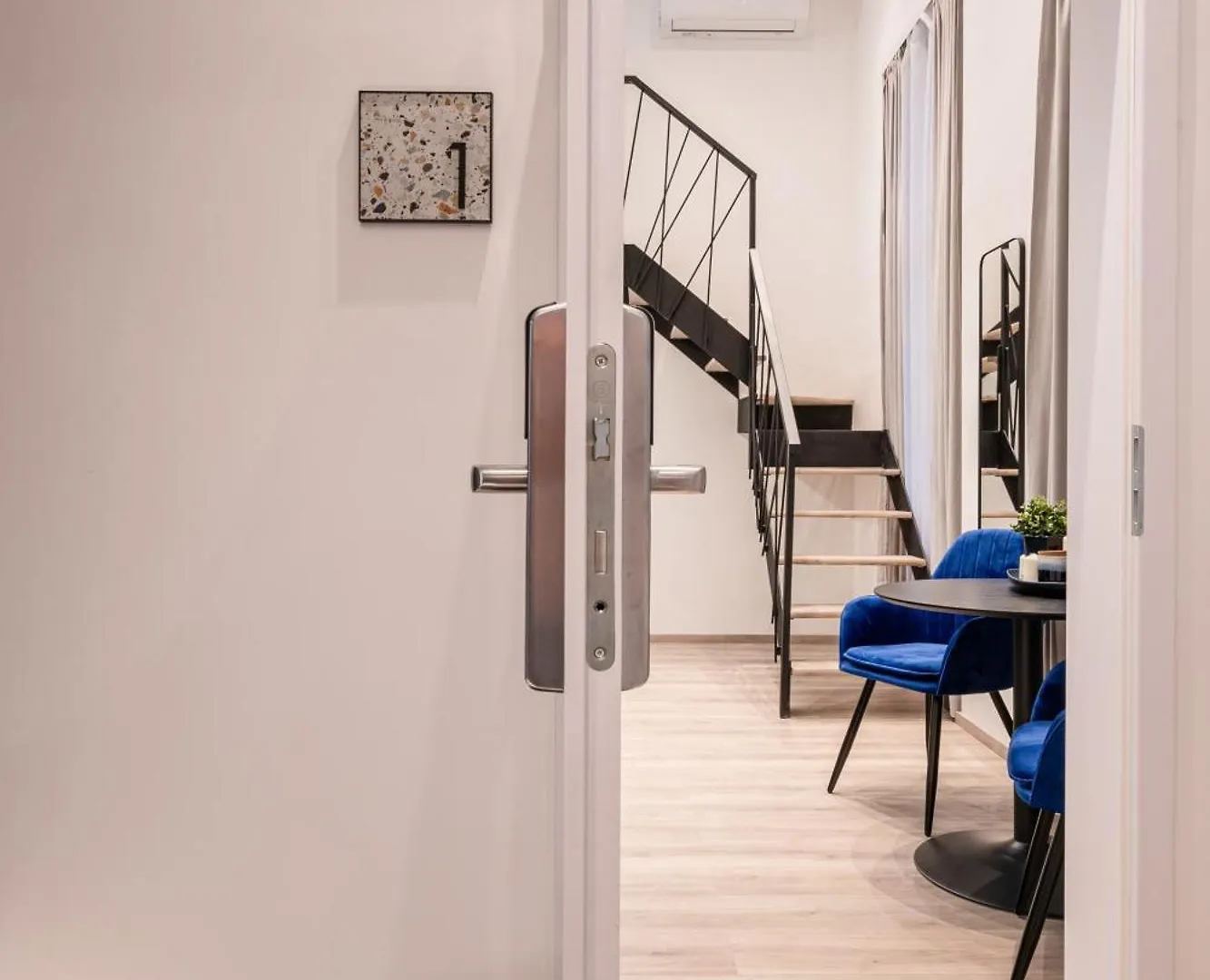 E44 - Erzsebet Boulevard Residence - Best Location By Bqa بودابست المجر